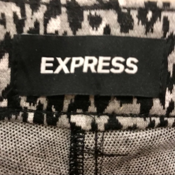 Express ‘leggings high rise’ ankle jeans. Size 4R - Picture 11 of 13